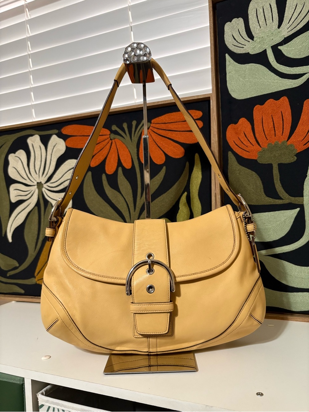 💛 Coach Vintage Y2K Soho Flap Shoulder Bag